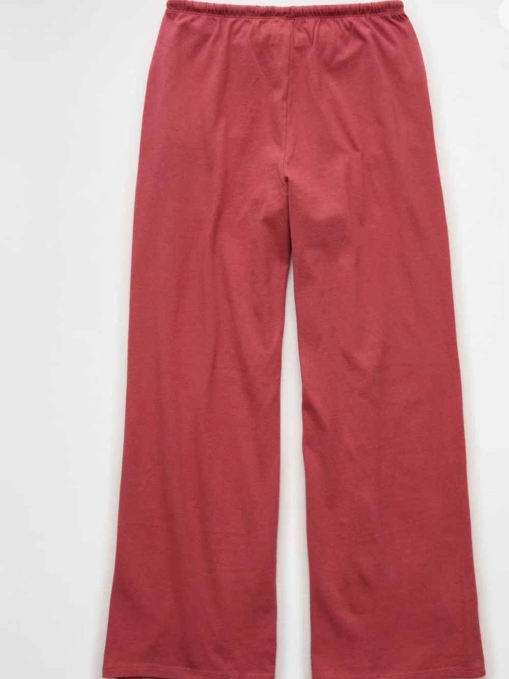 AE Saturday Mid-Rise Straight Pant
100% Cotton, NWOT, never worn